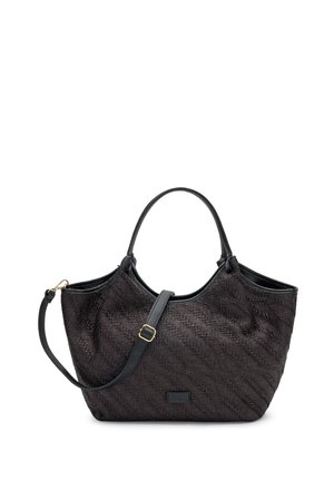 Bolso negro con textura, dos asas y una correa ajustable para el hombro con hebilla dorada, exhibido sobre un fondo blanco.