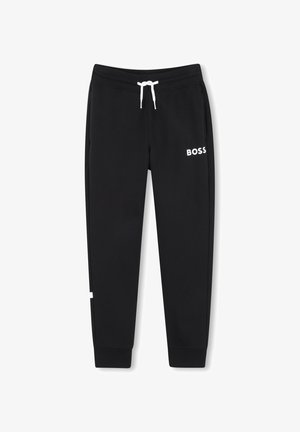 Sorte joggingbukser med hvid snøre og "BOSS" logo på øverste venstre lår, med sidelommer og manchetter ved anklerne.