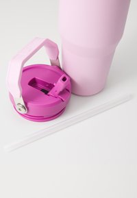 Stanley THE ICEFLOW™ FLIP STRAW 2.0 TUMBLER 0.89L / 30OZ UNISEX - Drink bottle - cherry blossom