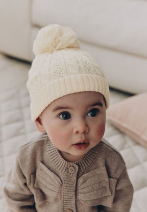 Next, BABY BEANIE HAT . - Huer - white cable knitted pom