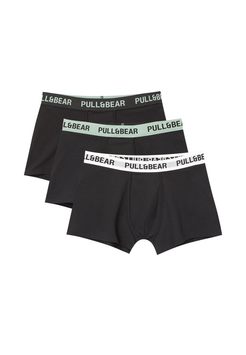 Set de boxeri negri, confecționați dintr-un material moale, cu brățări elastice inscripționate cu marca "PULL&BEAR", dintre care unul este verde mentă și două au accente albe.