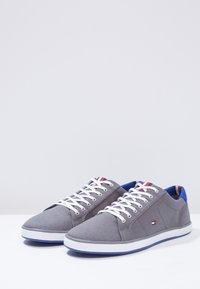 Tommy Hilfiger Tenisky - grey