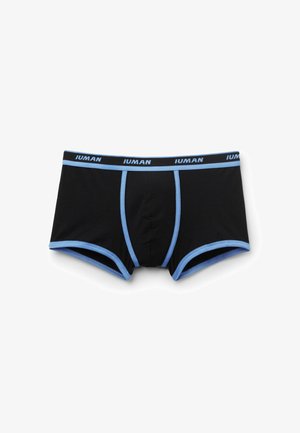 Černé boxerky s světle modrými akcenty, kontrastním pasem s logem "IUMAN" a prošitými detaily. Měkký bavlněný materiál.