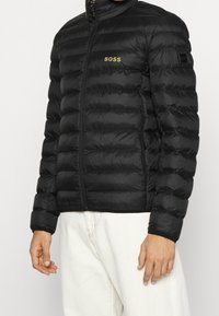 BOSS Allvädersjacka - black