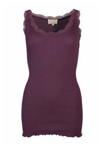 Lila geripptes Tanktop mit Spitzenbesatz entlang des Ausschnitts und der Armlöcher. Verfügt über einen gewellten Saum und einen figurschmeichelnden Schnitt.