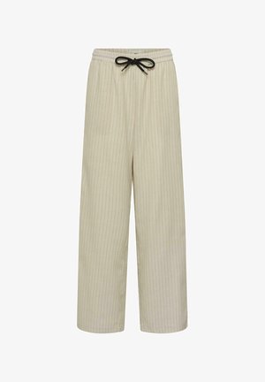 Pantalones beige de corte amplio con finas rayas verticales, cintura elástica y cordón negro ajustable en la parte delantera.