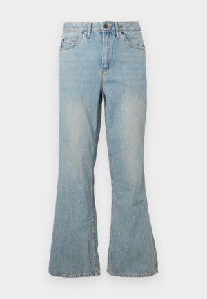 Jeans flare in denim azzurro chiaro con vita media, cinque tasche e cuciture visibili. Presentano una superficie liscia e chiusura con zip standard.