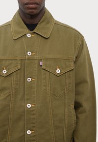 Icecream RUNNING DOG TRUCKER JACKER - Jeansjacke - green