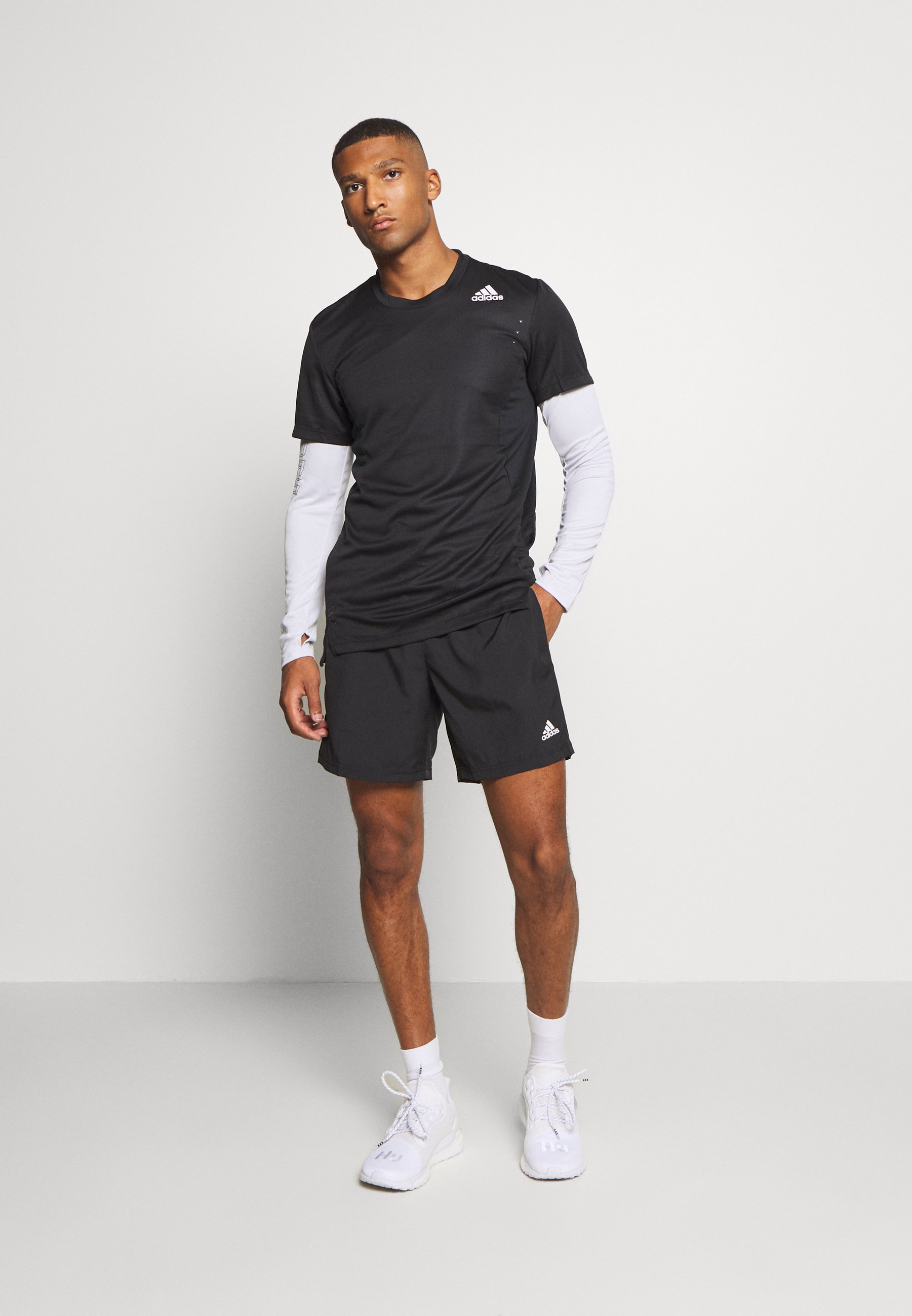 response shorts adidas