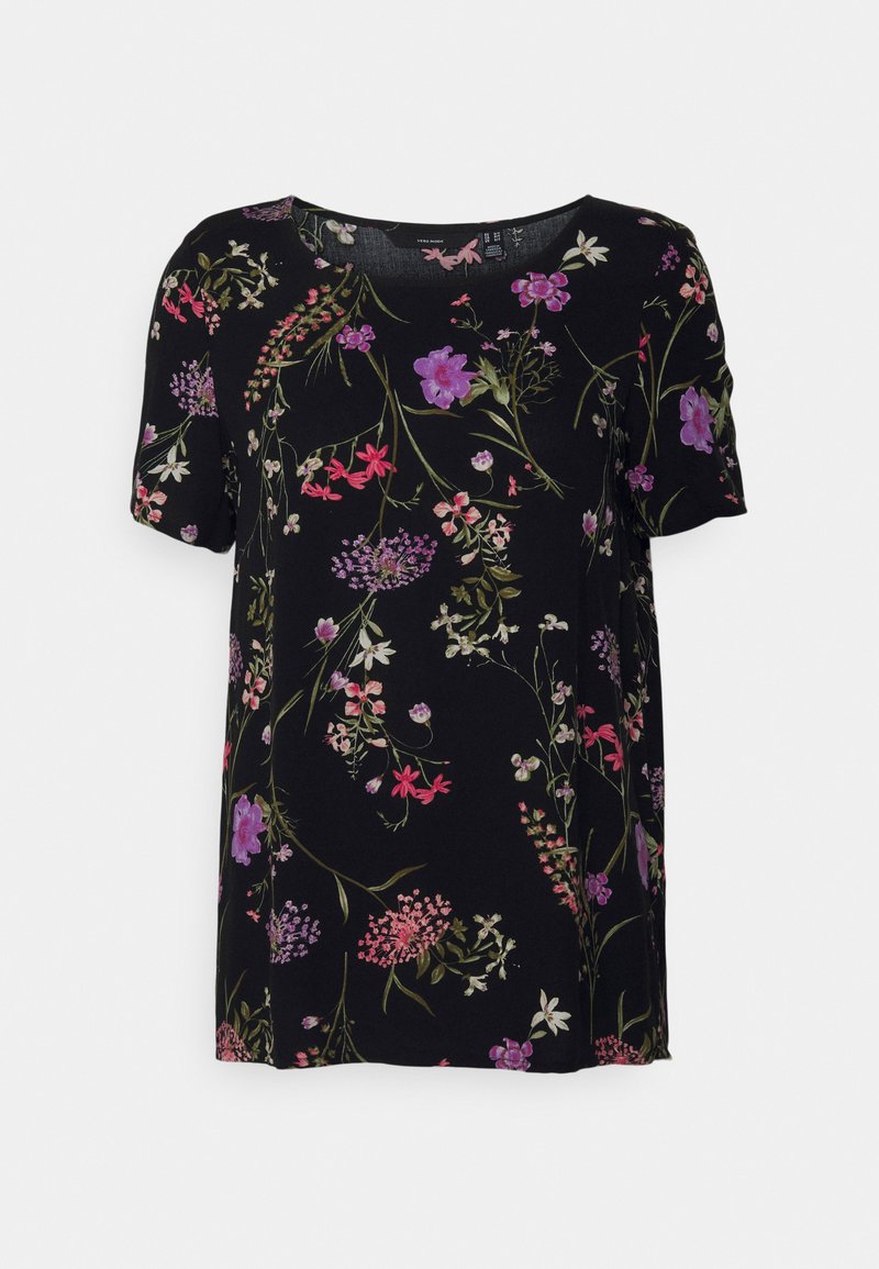 Top preto de manga curta com um padrão floral em roxo, rosa e verde. Tecido suave, decote redondo e ajuste descontraído.