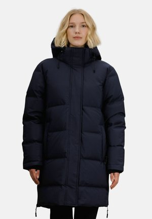 Marineblå puffjakke med høy krage og justerbar hette. Har en quiltet design, frontlommer og glidelås mansjetter for en tettsittende passform.