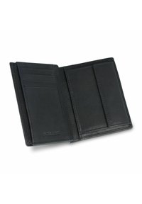 Zwart leren portemonnee met een interieur dat meerdere kaartsleuven bevat en een gestructureerd oppervlak. Inclusief reliëflogo-detail. Plat ontwerp.