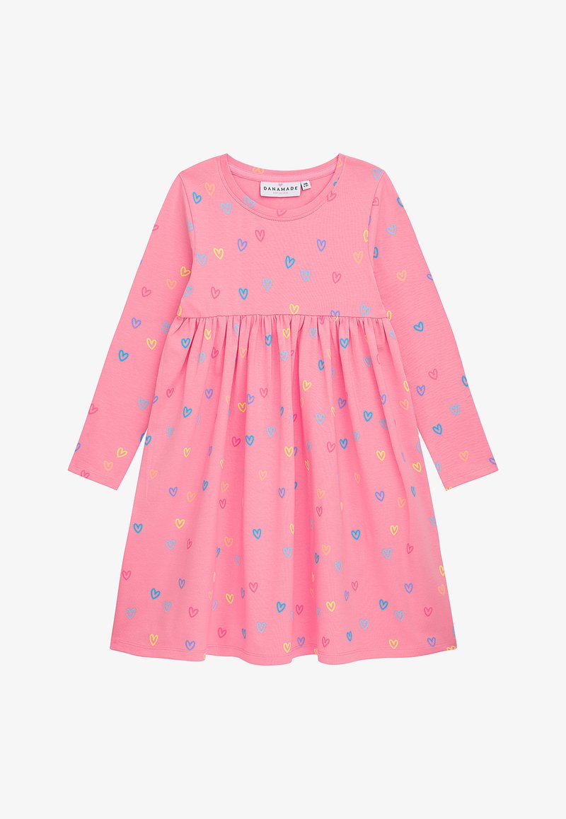 Langärmliges pinkes Kleid aus weichem Stoff, mit einem gerafften Rock und einem Muster aus mehrfarbigen Herzen in Blau, Gelb und Pink.