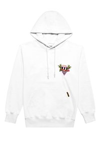 Biała bluza z kapturem z przednią kieszenią, regulowanymi sznurkami oraz haftowanym kolorowym emblematem z wzorem w trójkąty.