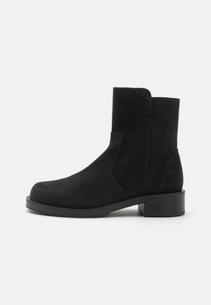 BOLD ZIP BOOTIE - Klasszikus bokacsizmák - black