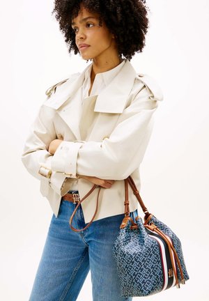 Tommy Hilfiger, TH MONOPLAY BUCKET STRIPE LE - Sac bandoulière - blue mix