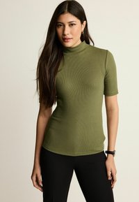 Next HALF SLEEVE HIGH NECK TSTANDARD - Tricou basic - olive green