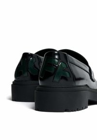 HOFF Zapatos sin cordones - black