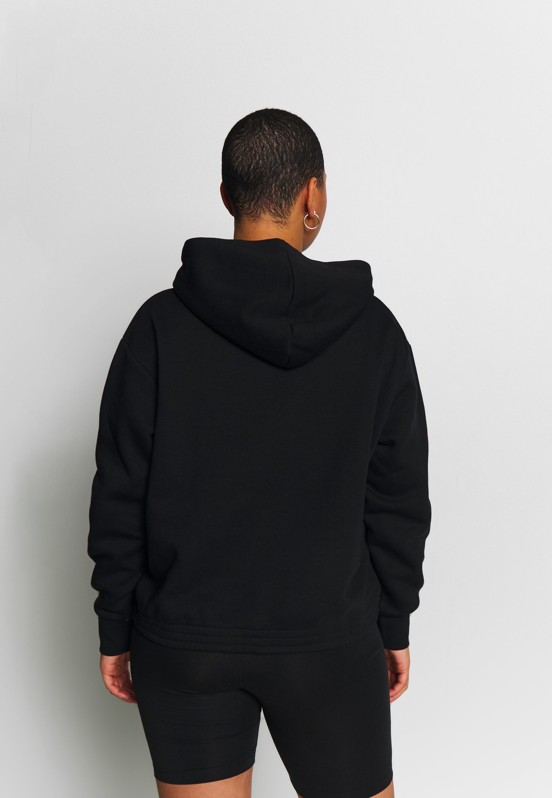 Nike Sportswear PLUS SIZE ICON CLASH PATCHES FLEECE HOODIE Nike Sportswear PLUS SIZE ICON CLASH PATCHES FLEECE HOODIE - Hoodie - black