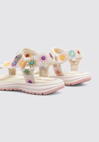 Pablosky Sandalias de senderismo - beige