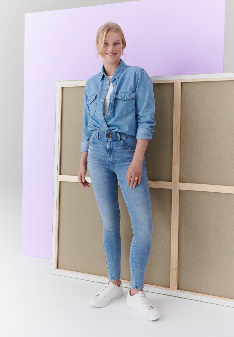 LOVIA™ – Classic Retro Slim Fit High Waist Jeans main image 0