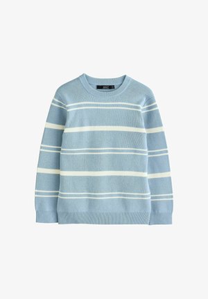 Jasnoniebieski sweter z dzianiny z poziomymi białymi paskami. Ma żebrowany okrągły dekolt i długie rękawy.