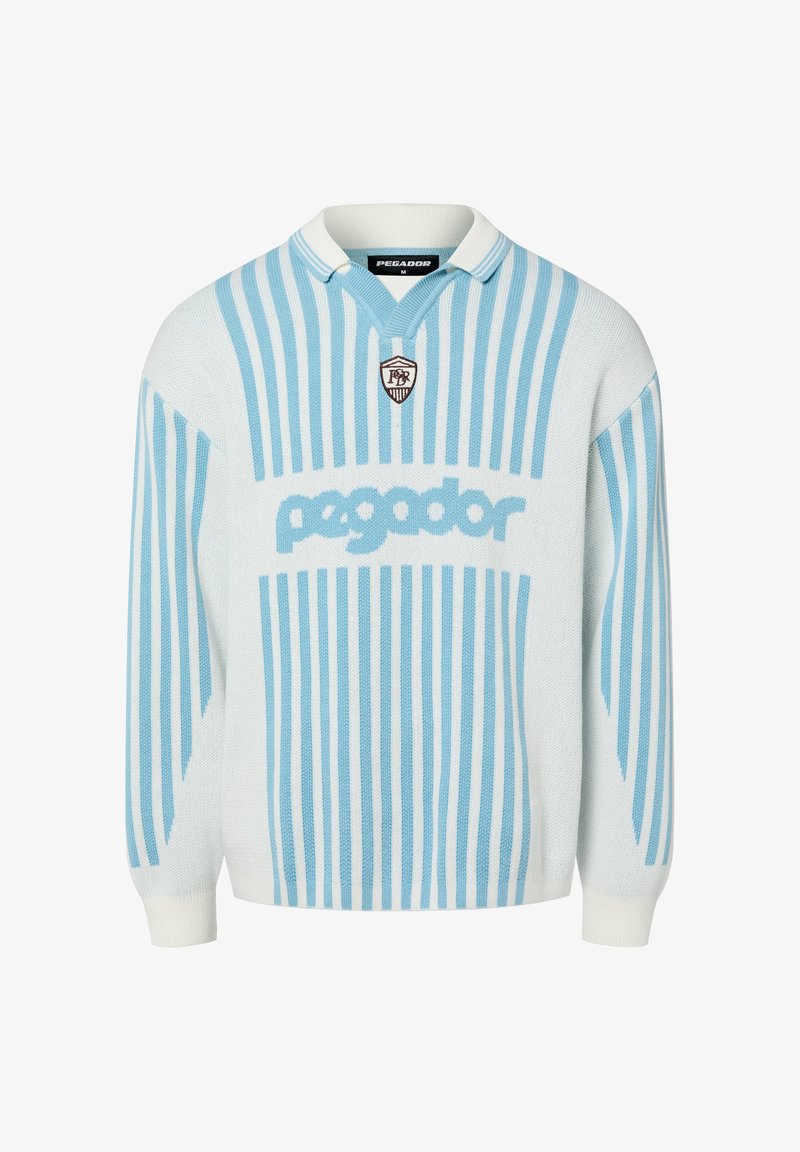 Hellblauer und weiß gestreifter Strickpullover mit Polokragen, versehen mit dem "pegador"-Logo und einem kleinen Abzeichen auf der Brust. Dezente strukturierte Stoffqualität.