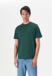 Tommy Hilfiger SEASONAL SOLID TEE - T-shirts basic - ornamental green