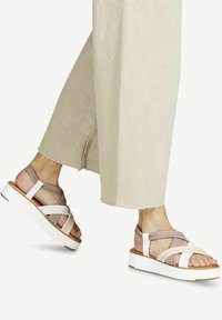 Tamaris Platform sandals - offwhite comb