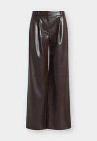 Неизбран, medium brown