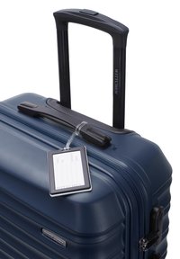 WITTCHEN MEDIUM SUITCASE WITH LUGGAGE TAG FROM ABS - Wheeled suitcase - dark blue