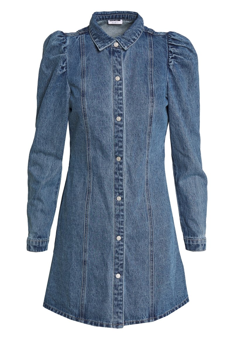 Jeansklänning med krage, puffärmar och framknäppning. Har vertikala sömmar och en något utsvängd fåll.