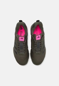 adidas Performance DROPSET 3 UNISEX - Chaussures fitness - shadow olive/core black/lucid pink