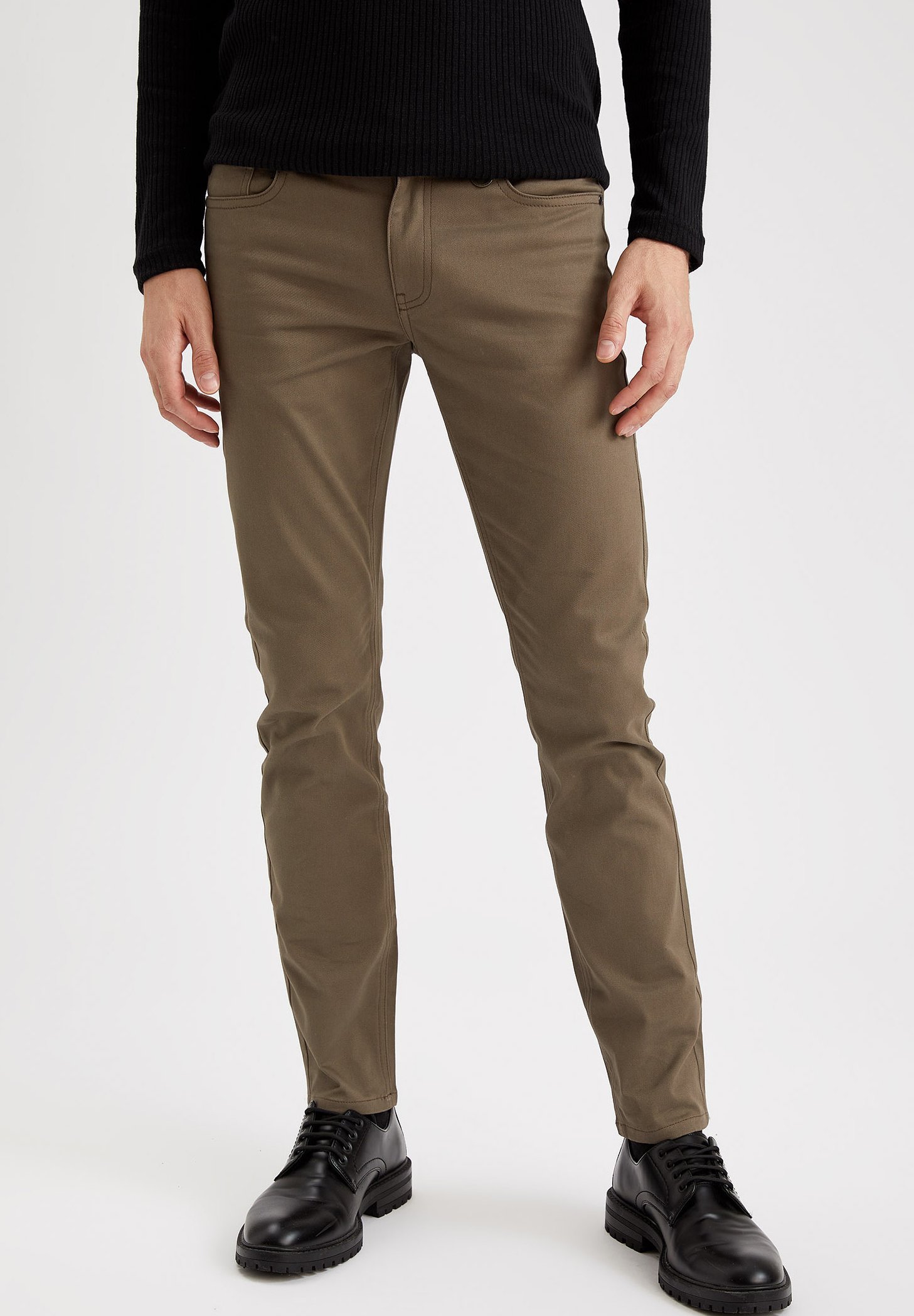 DeFacto TIGHT FIT - Trousers - khaki 