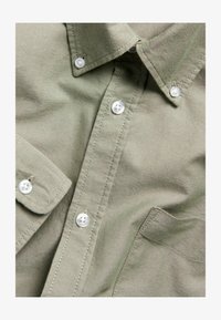 Unausgewählt, green