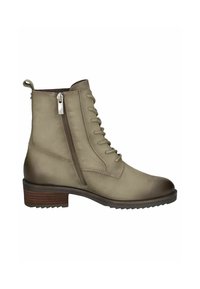 Bota de tobillo de piel en verde oliva, con cordones, cremallera lateral, punta redonda y tacón de madera apilada con suela de goma texturizada.