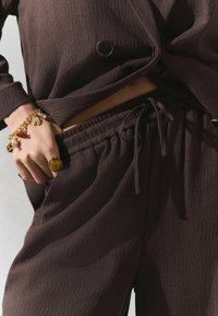 Next CRINKLE TEXTURED WIDE LEG  - Bukser - brown