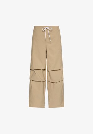 Calvin Klein Jeans, CRINKLE PANT - Bukser - cornstalk