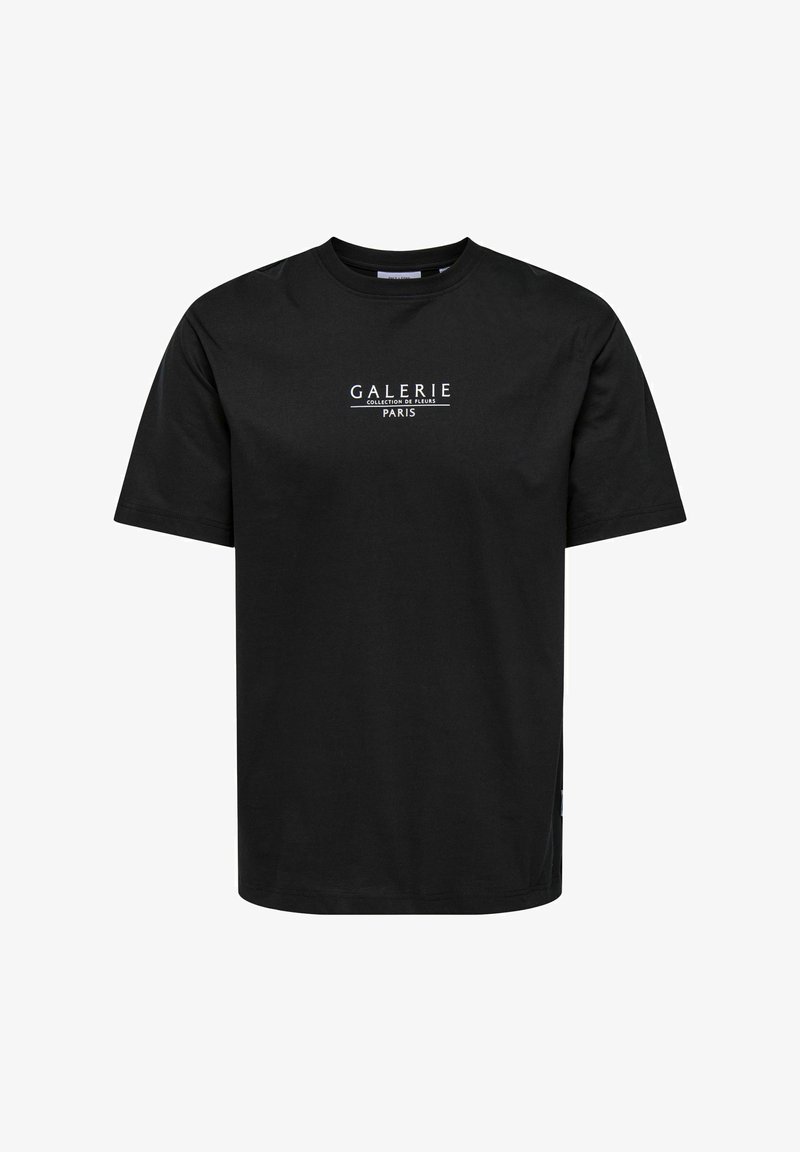 Zwarte katoenen t-shirt met korte mouwen, ronde hals en witte opdruk "GALERIE PARIS" gecentreerd op de voorkant.