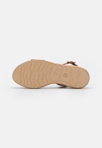 Tamaris Sandali con plateau - nut