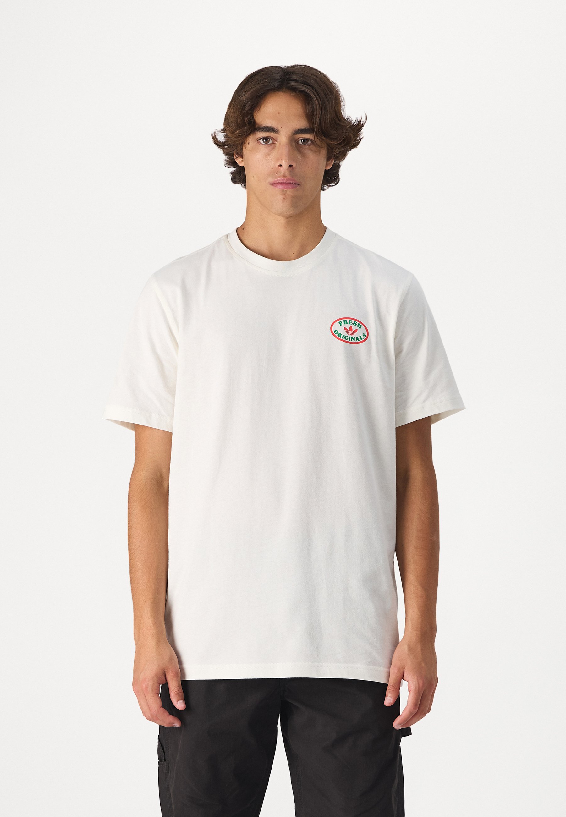 ★★海外限定 & 国内即発送★★adidas Originals CHERRY T-SHIRT adidas Women's Cherry Boyfriend Tee / Wonder White | JD Sports