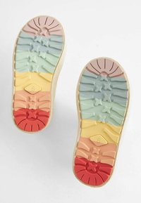 Next RAINBOW FIT - Chaussures premiers pas - white
