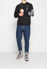 YOURTURN Sudadera - black