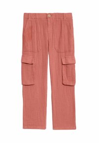 Roze cargo-broek in een textuurstof, met twee voorzakken en twee zijcargo zakken. Knopsluiting bij de taille. Rechte pijp ontwerp.