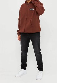 Multiply Apparel Sweat zippé - brown