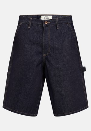 Pantaloni scurți din denim albastru închis cu nasture frontal, bucle pentru curea, buzunare laterale și un detaliu mic în formă de buclă pe partea dreaptă.