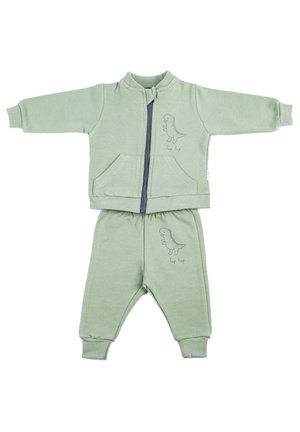KOMPLET - Dres