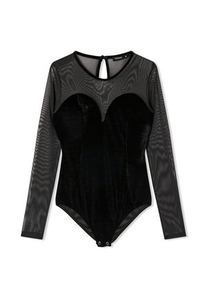 Body nero con un corpo in velluto e maniche lunghe in rete trasparente, scollatura a forma di cuore e chiusura a pressione sul fondo.