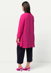 Ulla Popken STEHKRAGEN LANGARM - Tunika - pink