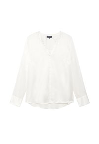 Blusa de satén blanca con cuello en V, mangas largas y frente abotonado. Presenta una textura suave y un dobladillo ligeramente curvado.